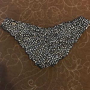 Victoria’s Secret Ruffle Cheeky Bottoms